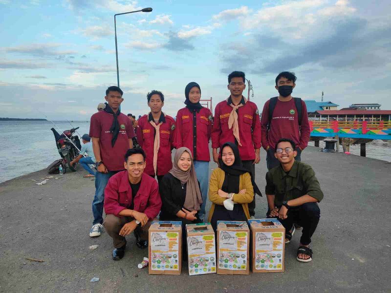 Mahasiswa Pencinta Alam Kampus Stai An-Nadwah Kuala Tungkal menggelar aksi kemanusian bersama Pencinta Alam Se-Provinisi Jambi