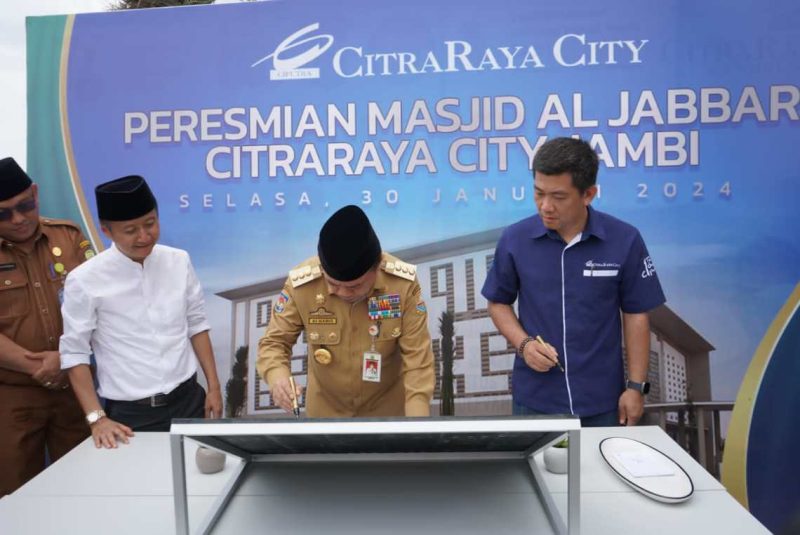 Gubernur Al Haris saat Peresmian Masjid Al Jabbar Citra Raya City Jambi, Selasa (30/01/2024). [Foto: Diskominfo/Novriansah]