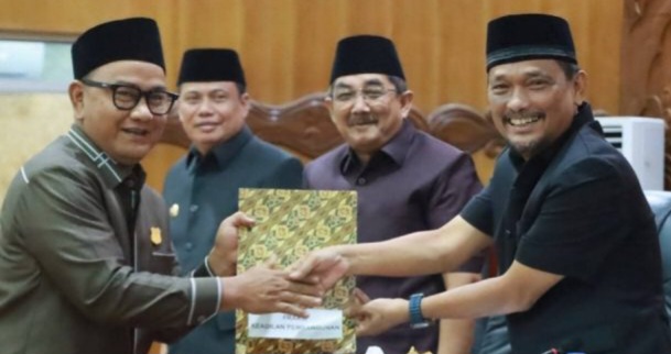 CREATOR: gd-jpeg v1.0 (using IJG JPEG v62), quality = 82?